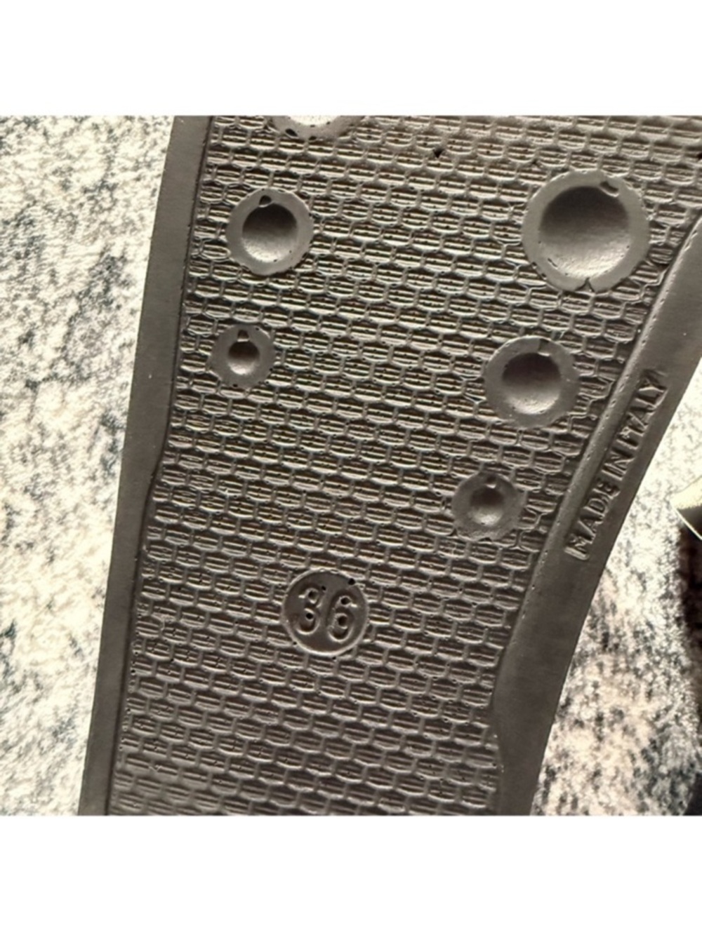 Off-White Slides - Picture 5 of 5